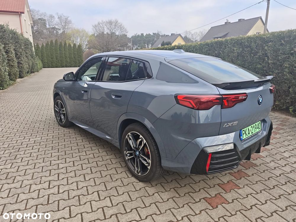 BMW iX2 xDrive30 66.5kWh M Sport - 2