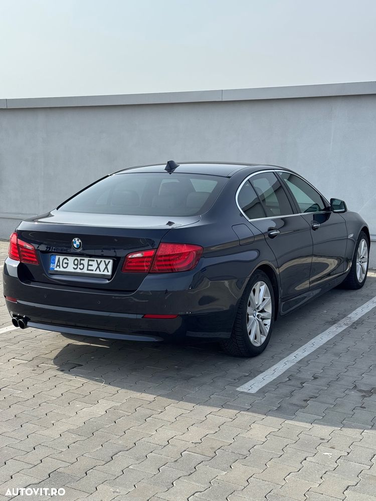 BMW Seria 5 525d xDrive - 6