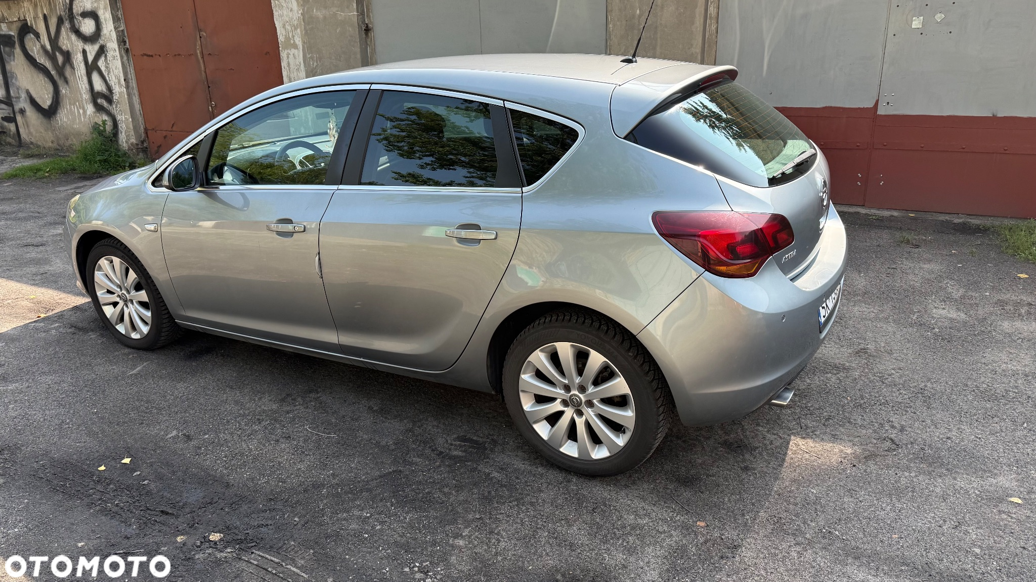 Opel Astra IV 1.4 T Cosmo - 5