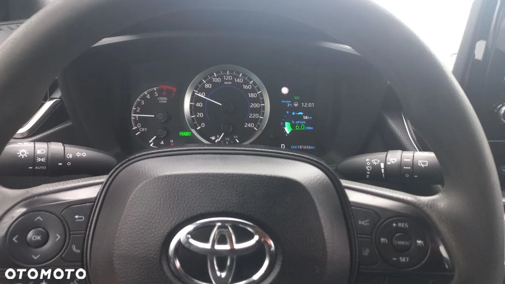 Toyota Corolla 1.8 Hybrid Active - 8