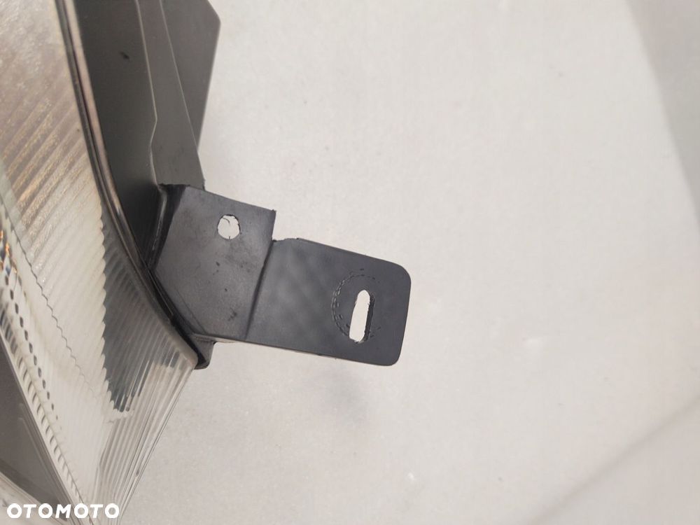 FORD FIESTA MK8 LAMPA ZW PRAWY PRZÓD H1BB-13W029-AD - 6