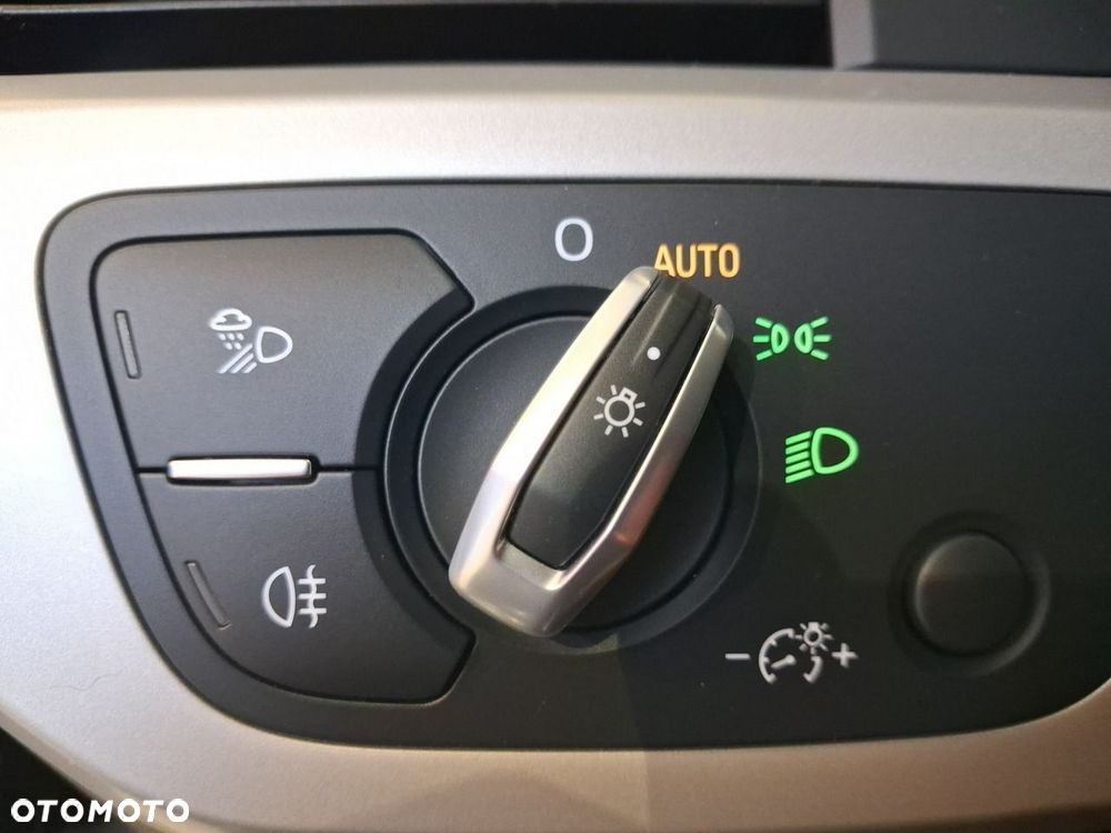 Audi A4 Limousine - 31