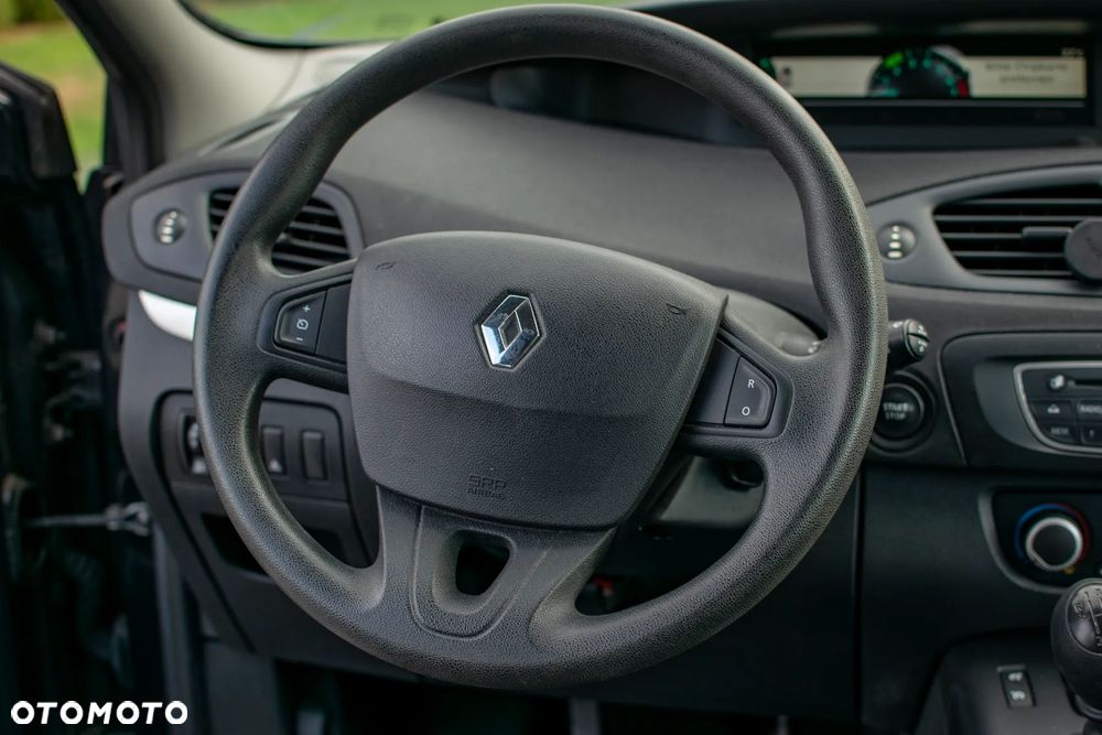 Renault Scenic - 36