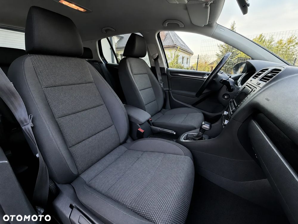 Volkswagen Golf - 12