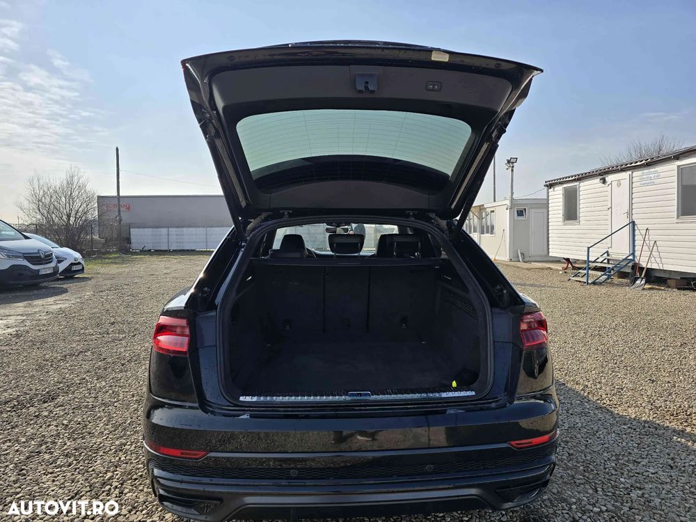 Audi Q8 - 7