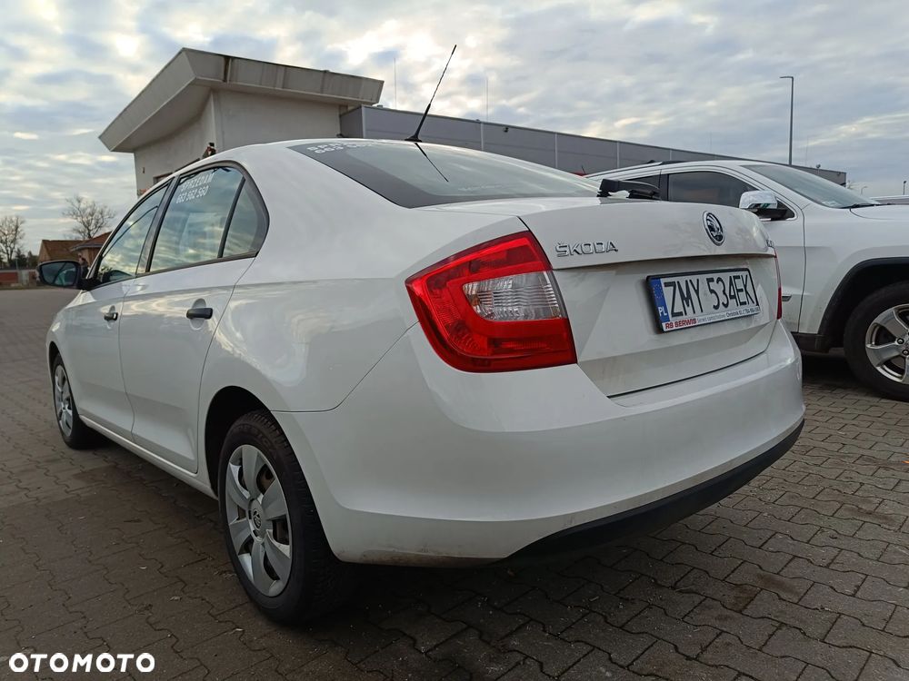 Skoda RAPID 1.6 TDI DPF Ambition - 6