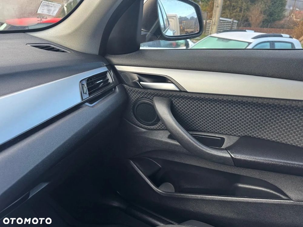 BMW X1 xDrive18d Sport Line - 15