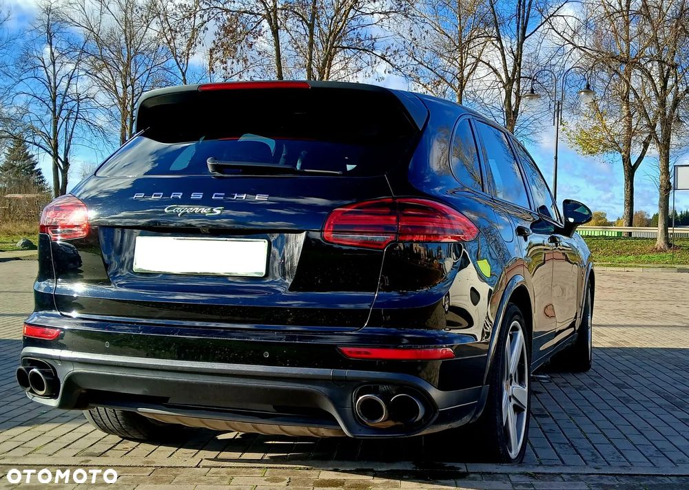 Porsche Cayenne S E-Hybrid - 4