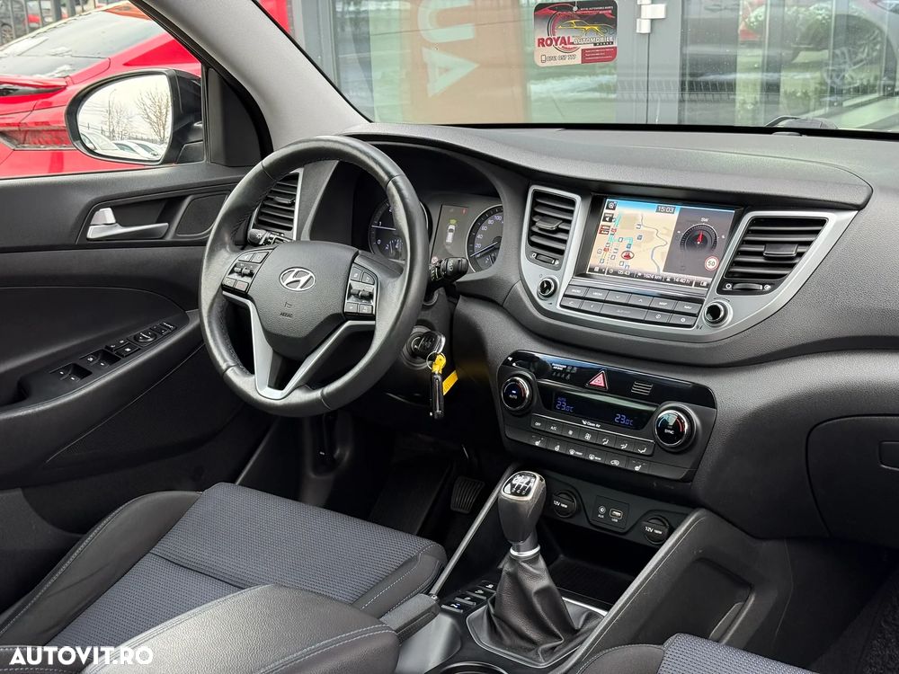 Hyundai Tucson blue 1.7 CRDi 2WD Style - 14