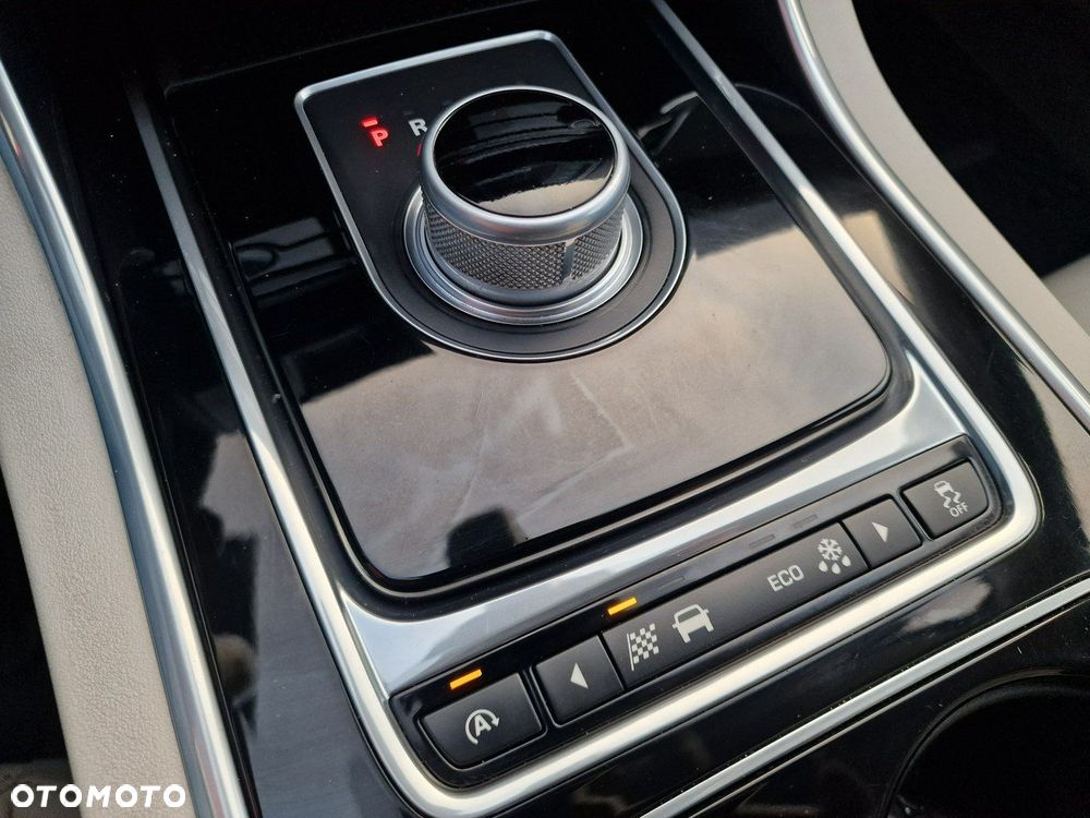 Jaguar XE 20d Prestige - 30