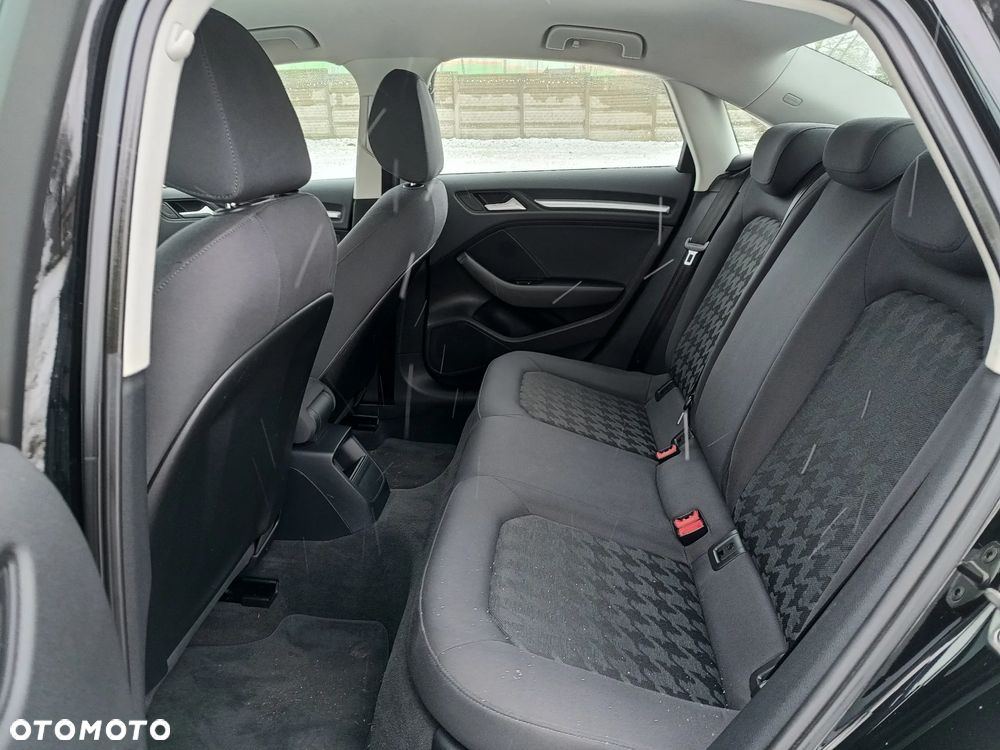Audi A3 Limousine 1.6 TDI Attraction - 9
