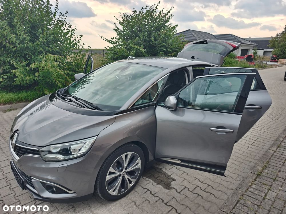 Renault Scenic - 24