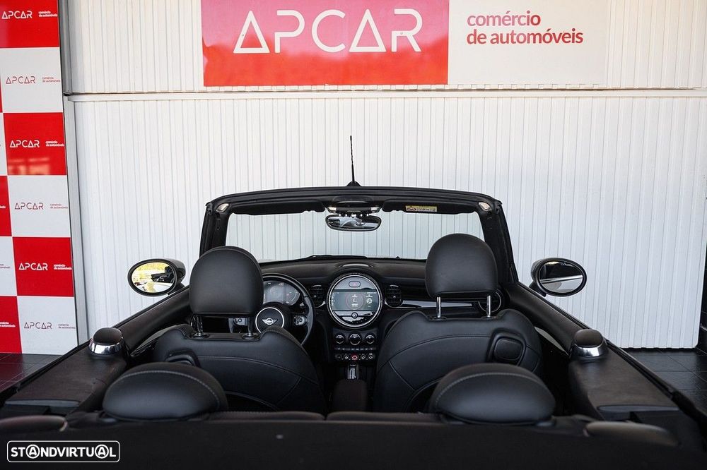 MINI Cabrio Cooper Auto - 23