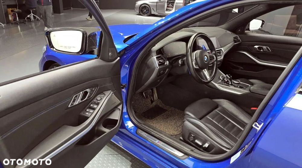 BMW Seria 3 330i M Sport - 12