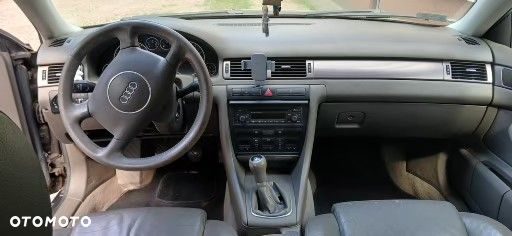 Audi A6 Limousine 2.4 - 6