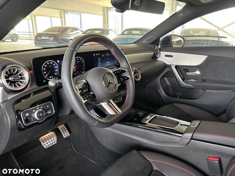 Mercedes-Benz CLA - 15