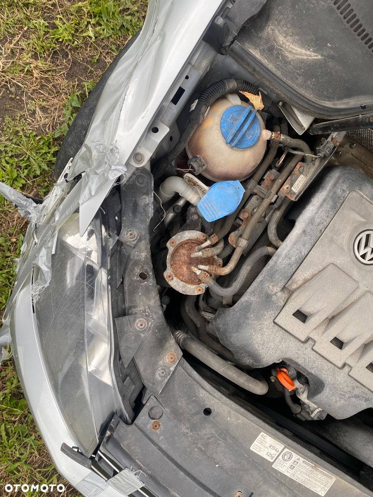 Volkswagen Golf 2.0 TDI DPF Highline - 31