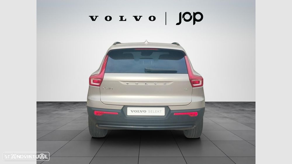 Volvo XC 40 1.5 T2 Plus Dark Auto - 4
