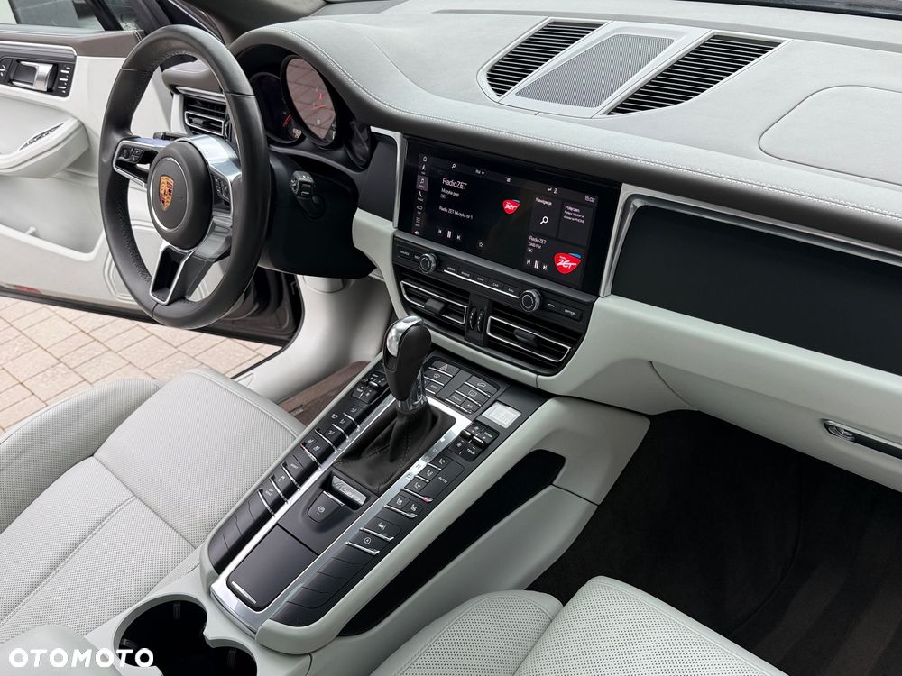 Porsche Macan - 25