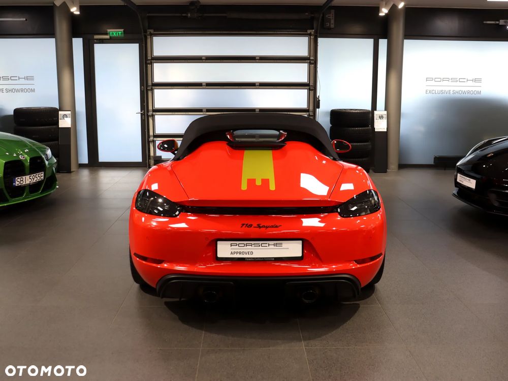 Porsche 718 Spyder - 4