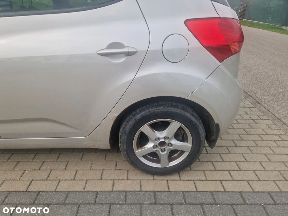 Kia Venga 1.6 M - 21