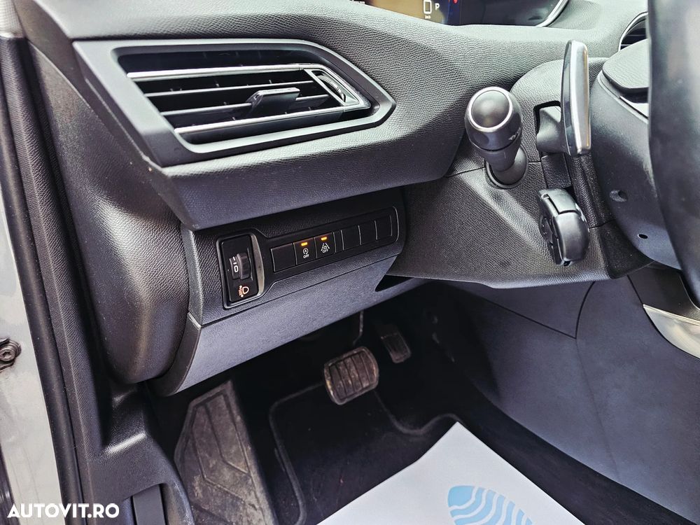 Peugeot 308 SW BlueHDi 130 EAT8 Stop & Start Active - 8