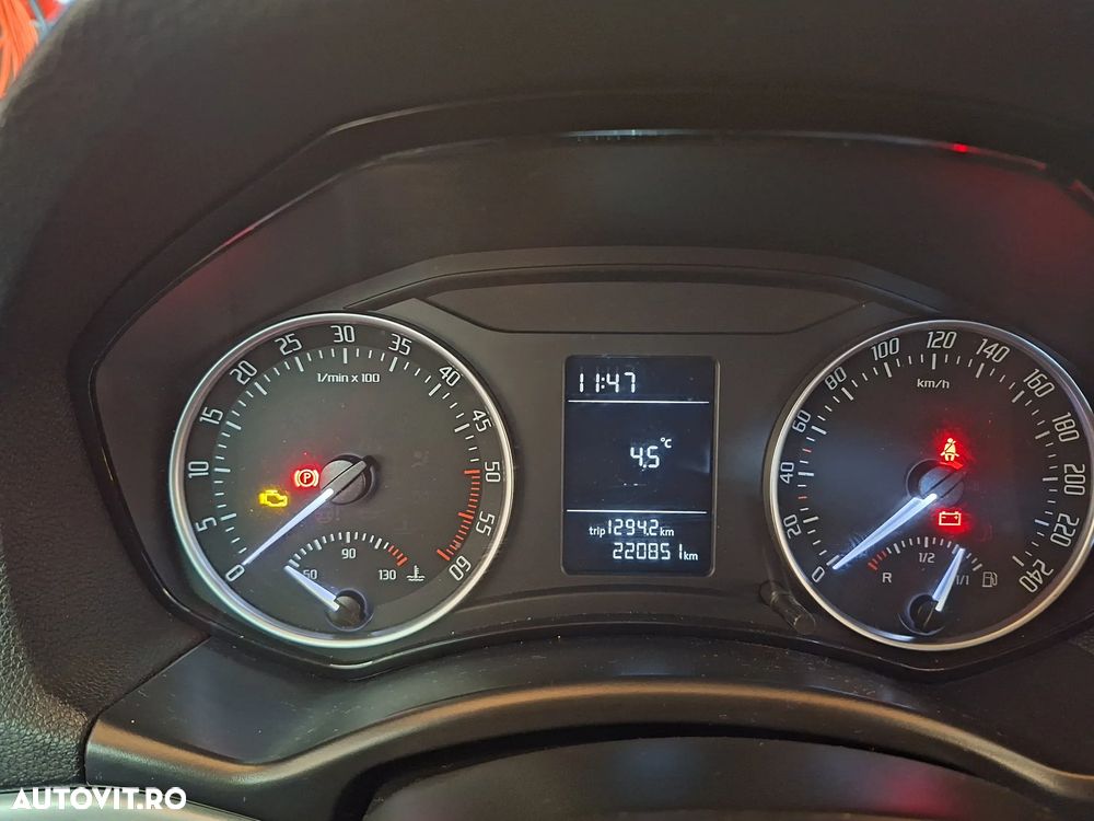 Skoda Octavia 1.6 TDI Ambiente - 7