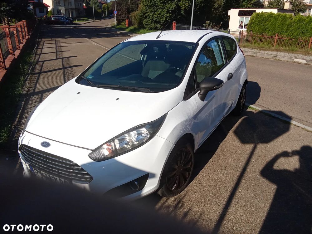 Ford Fiesta - 2