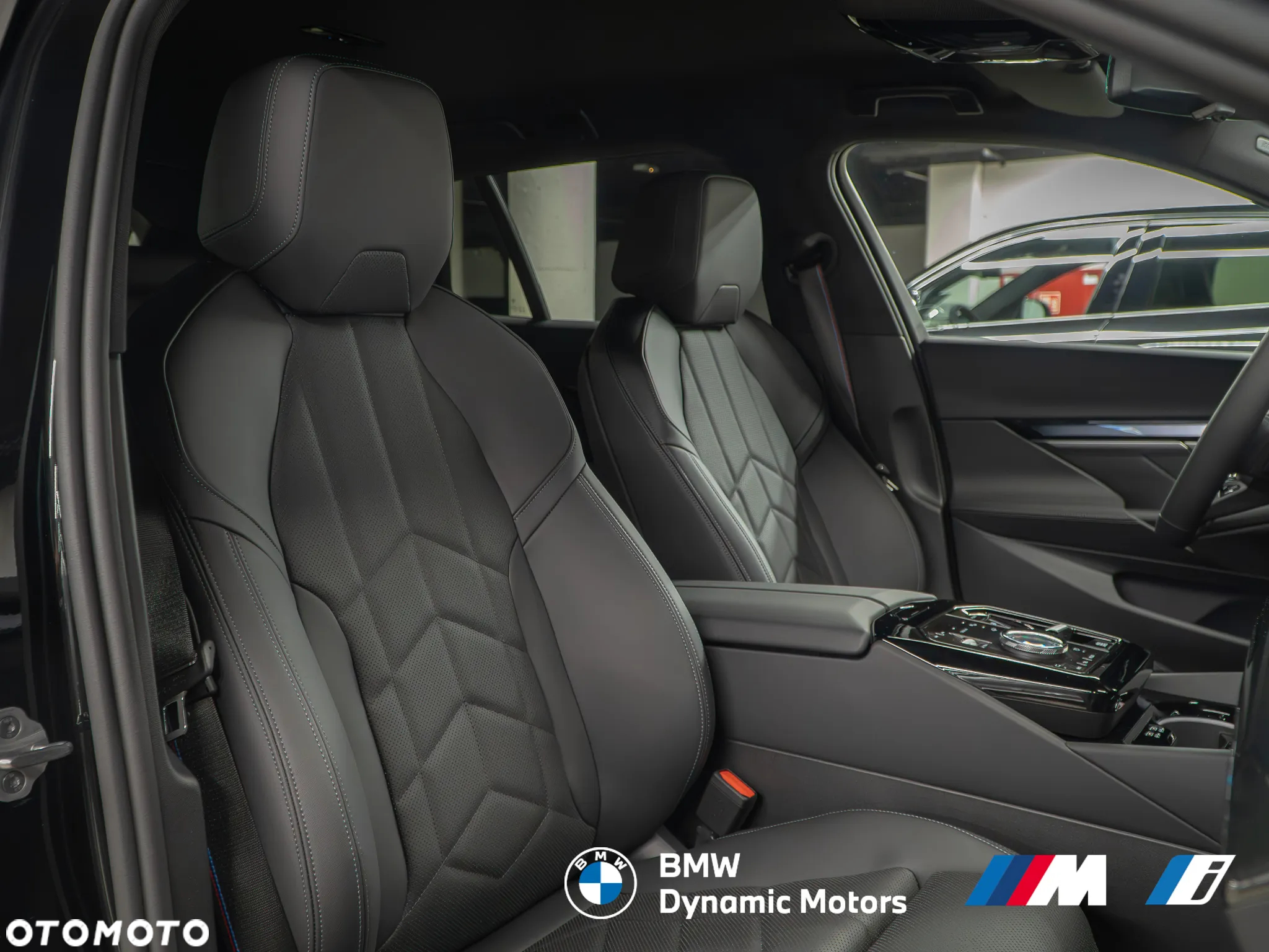 BMW Seria 5 520d xDrive Touring - 22