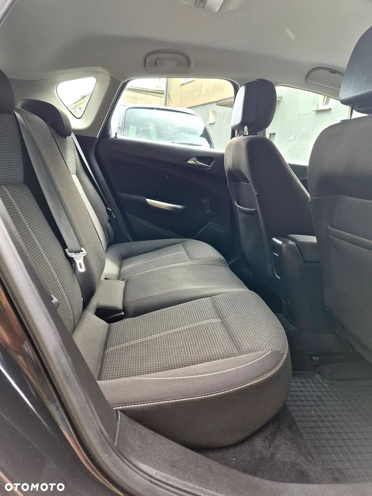 Opel Astra 1.4 Turbo - 8