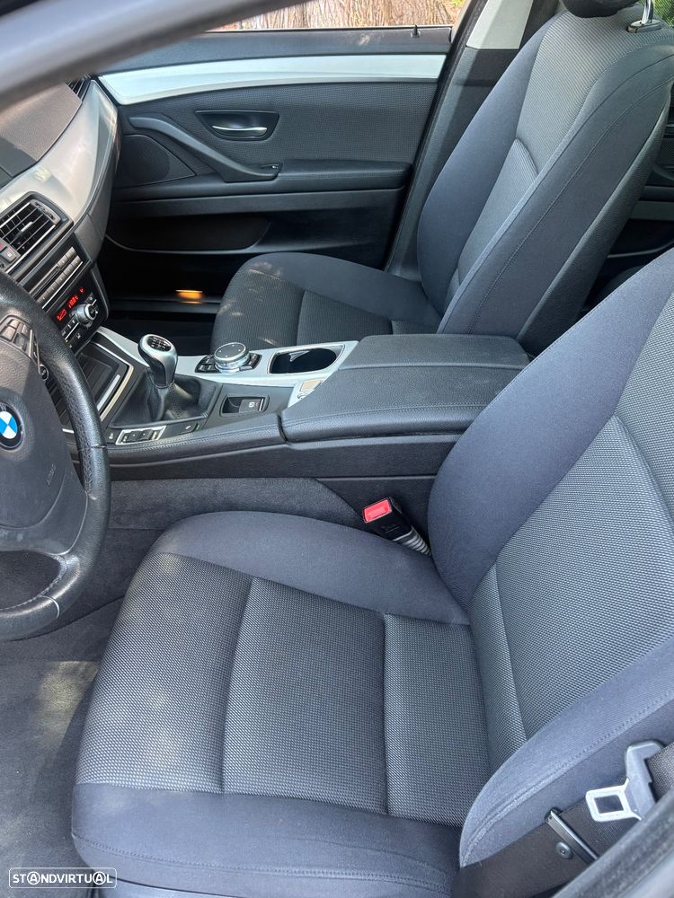 BMW 520 d Touring Luxury Line - 26
