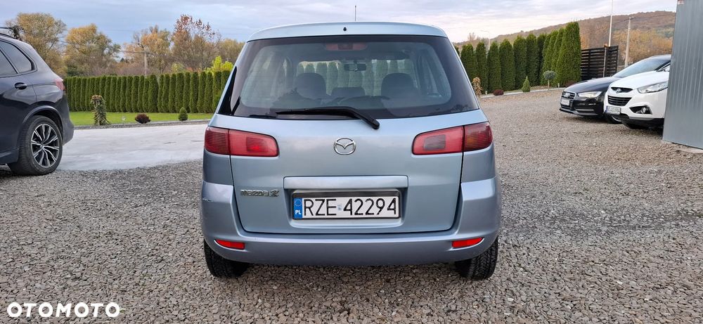 Mazda 2 - 8
