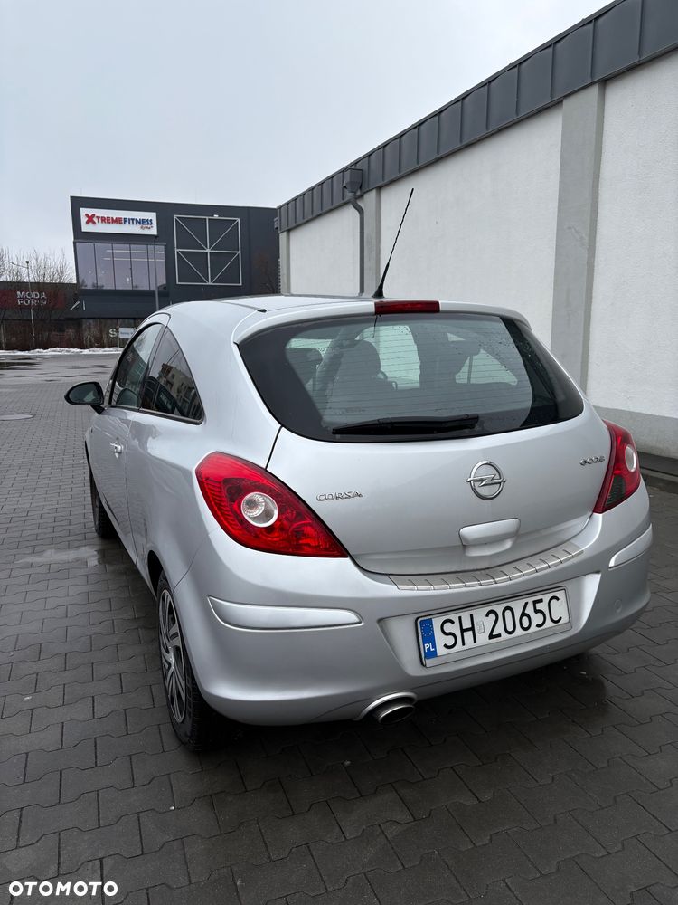 Opel Corsa ver-1-2-16v-ecoflex-satellite - 9