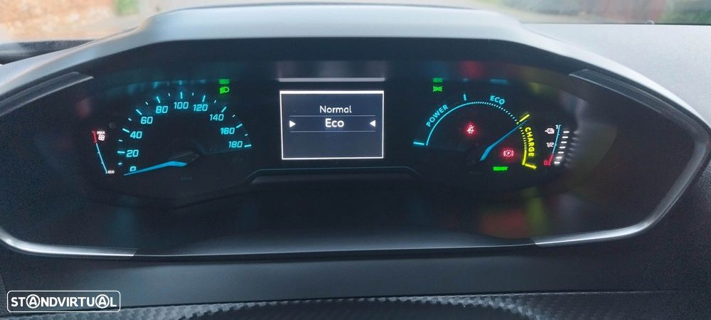 Peugeot e-2008 50 kWh Allure - 17