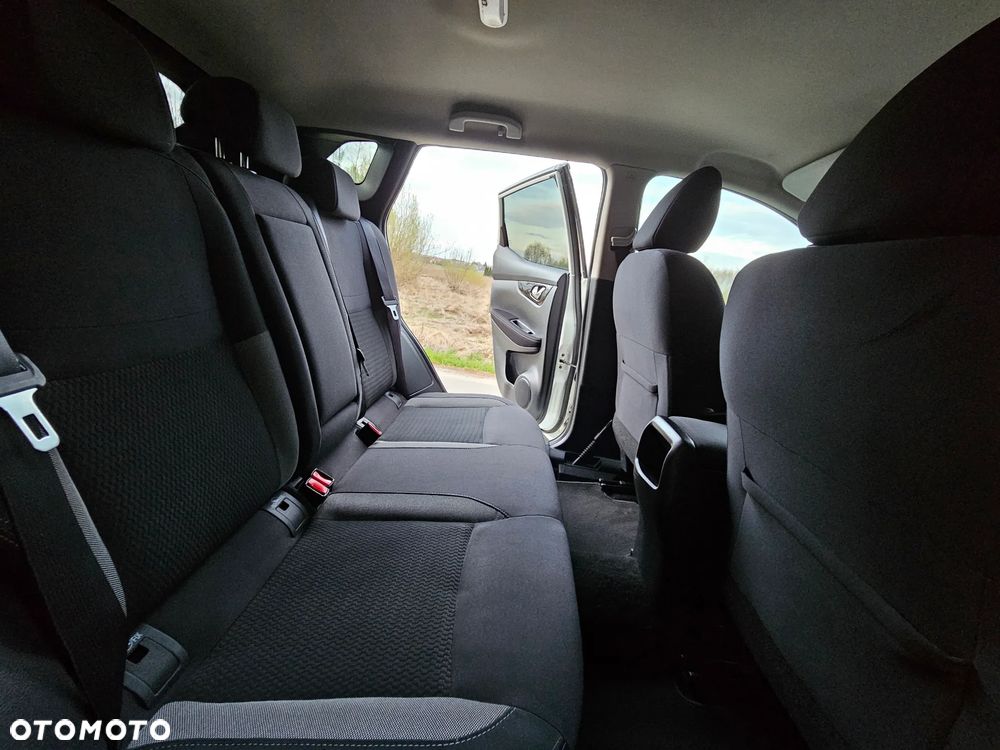 Nissan Qashqai 1.2 DIG-T N-Vision - 34