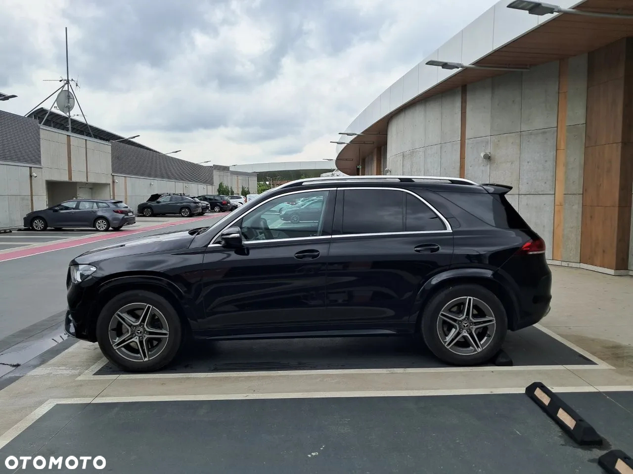 Mercedes-Benz GLE 300 d 4-Matic - 2