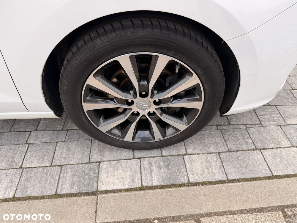 Hyundai i30 1.4 T-GDI Premium DCT - 17