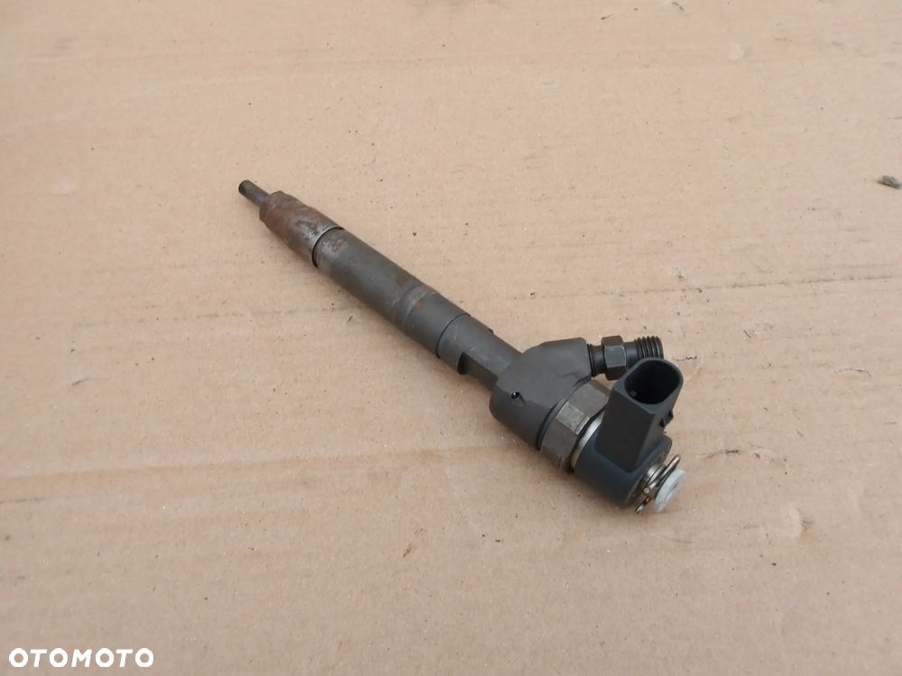 WTRYSKIWACZ MERCEDES 2.2 2.7 CDI 6110701487 - 2