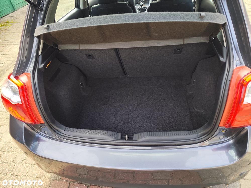 Toyota Auris - 12