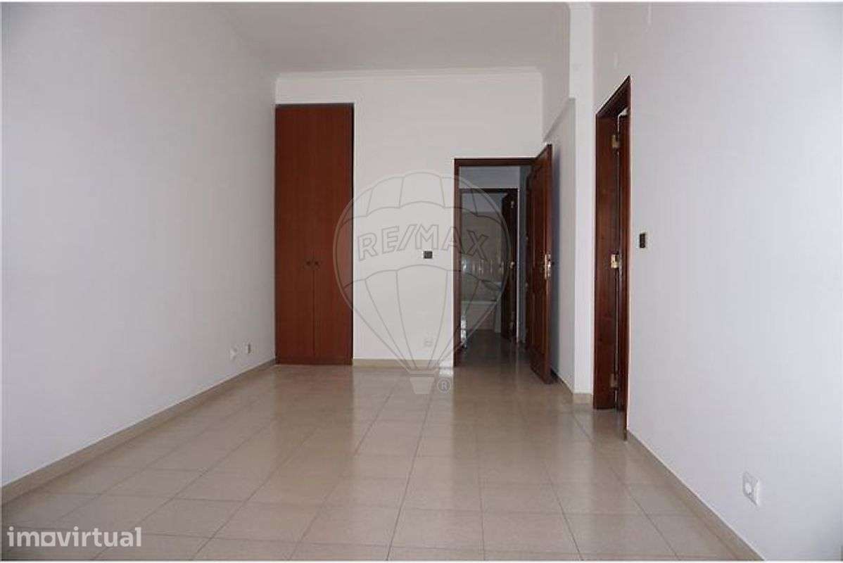 Apartamento T0 para arrendamento - Grande imagem: 5/10