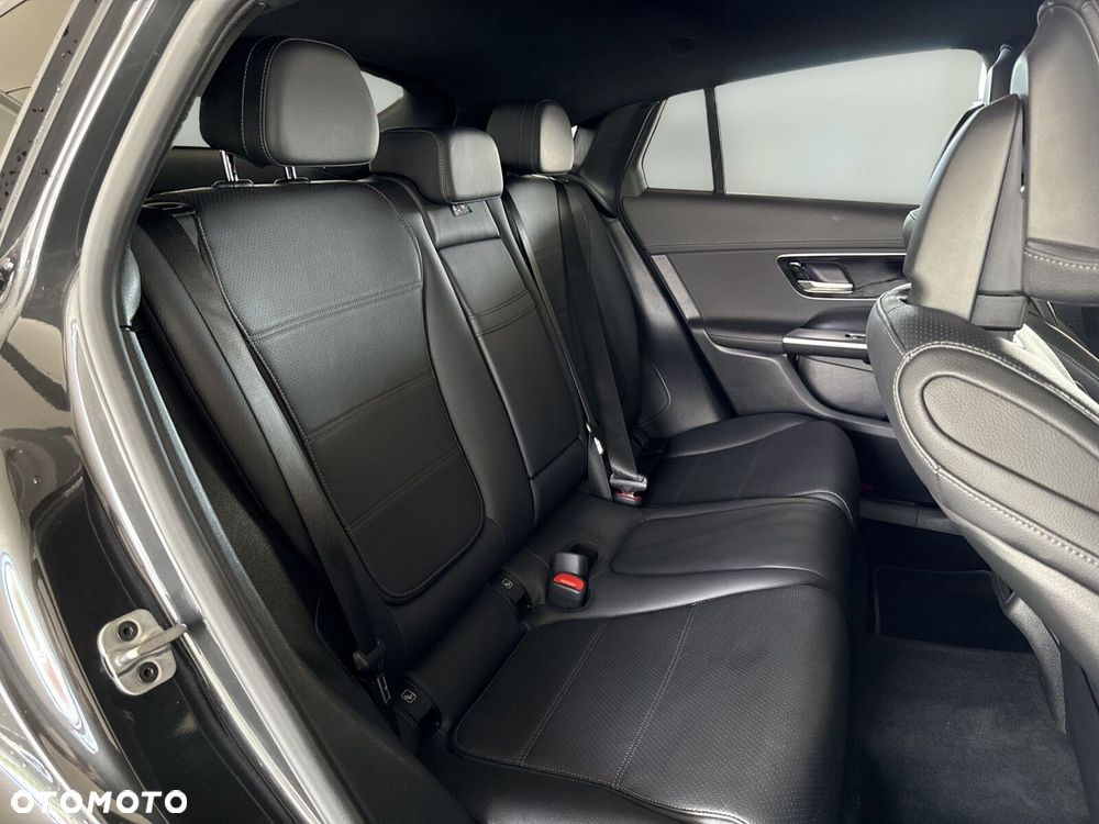Mercedes-Benz GLC - 22