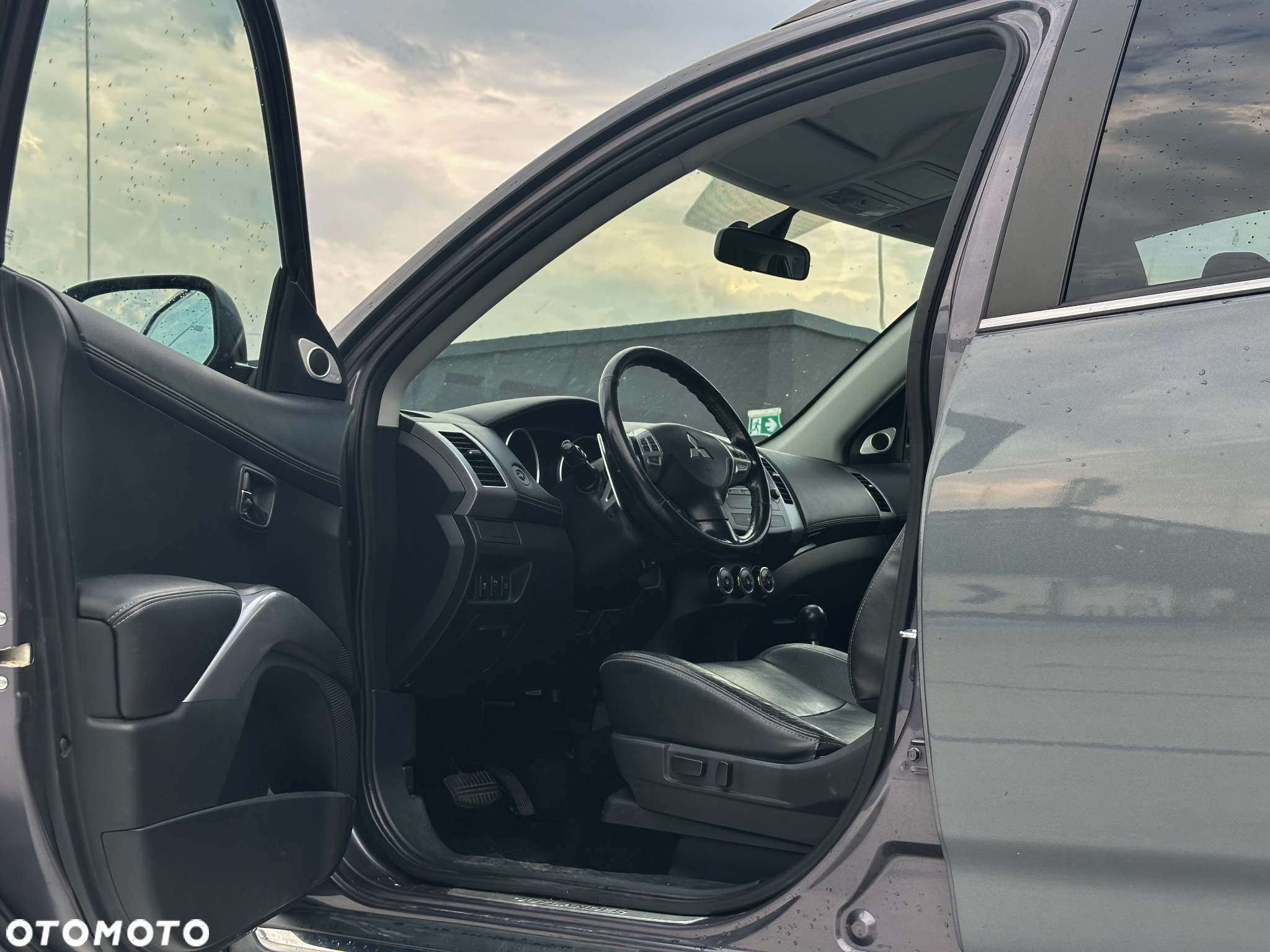 Mitsubishi Outlander 2.2 DI-D 4WD TC-SST Instyle - 10