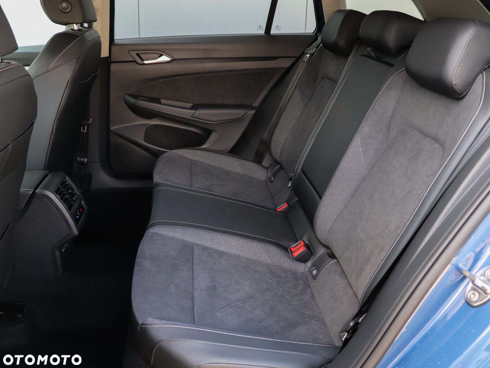 Volkswagen Golf - 13