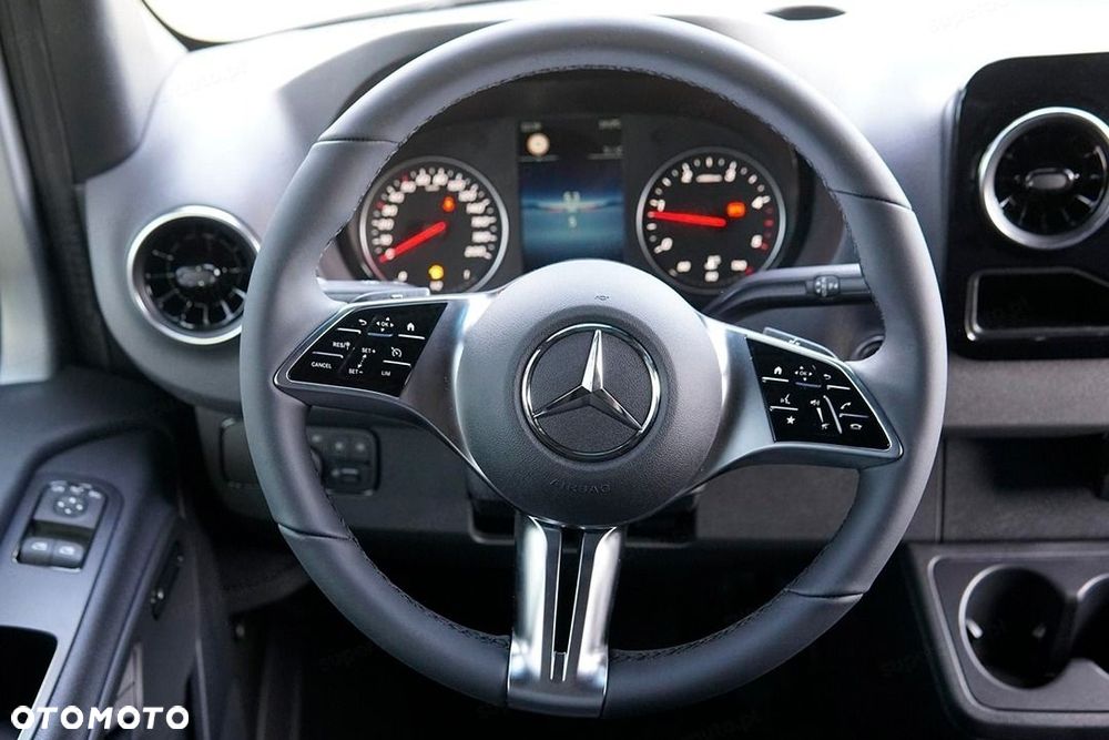 Mercedes-Benz Sprinter 319 CDI Ekstradługi SELECT aut 2.0 190KM - 13