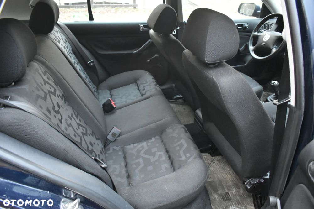 Volkswagen Golf 1.6 Basis - 7