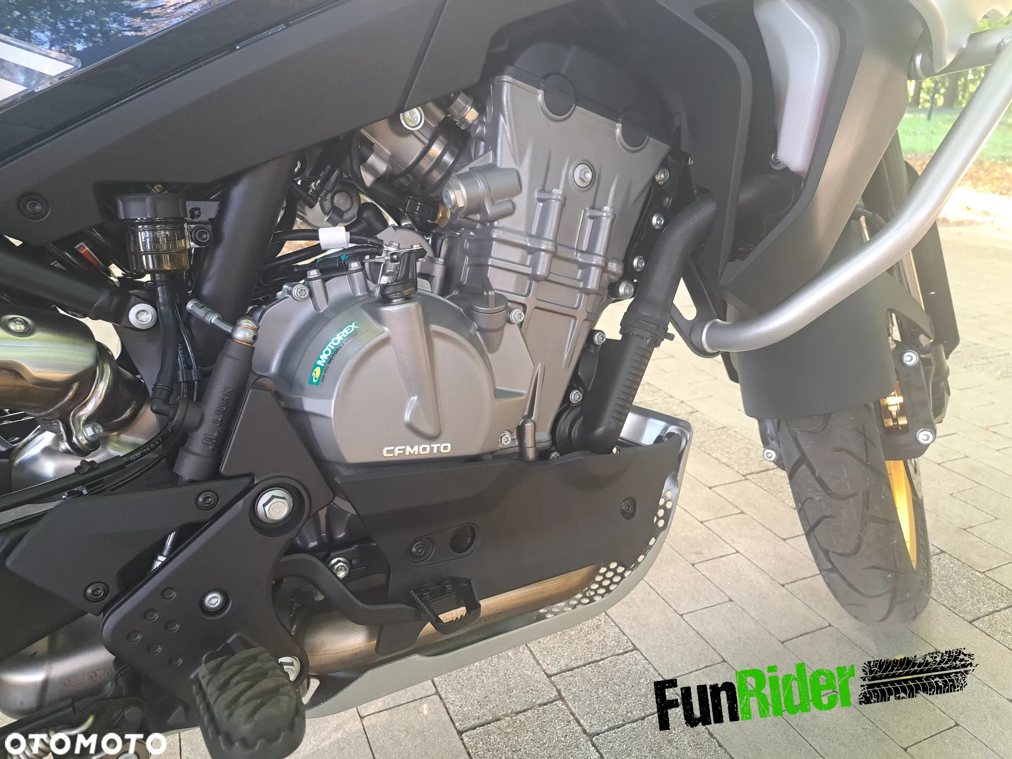 CFMoto MT - 8