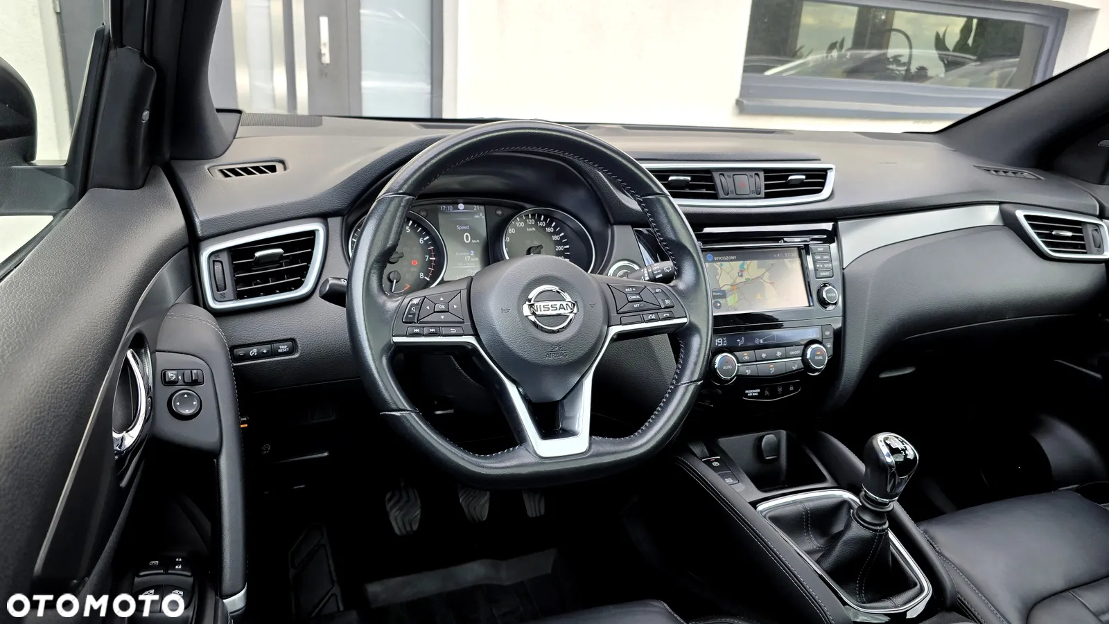 Nissan Qashqai 1.2 DIG-T TEKNA+ - 24
