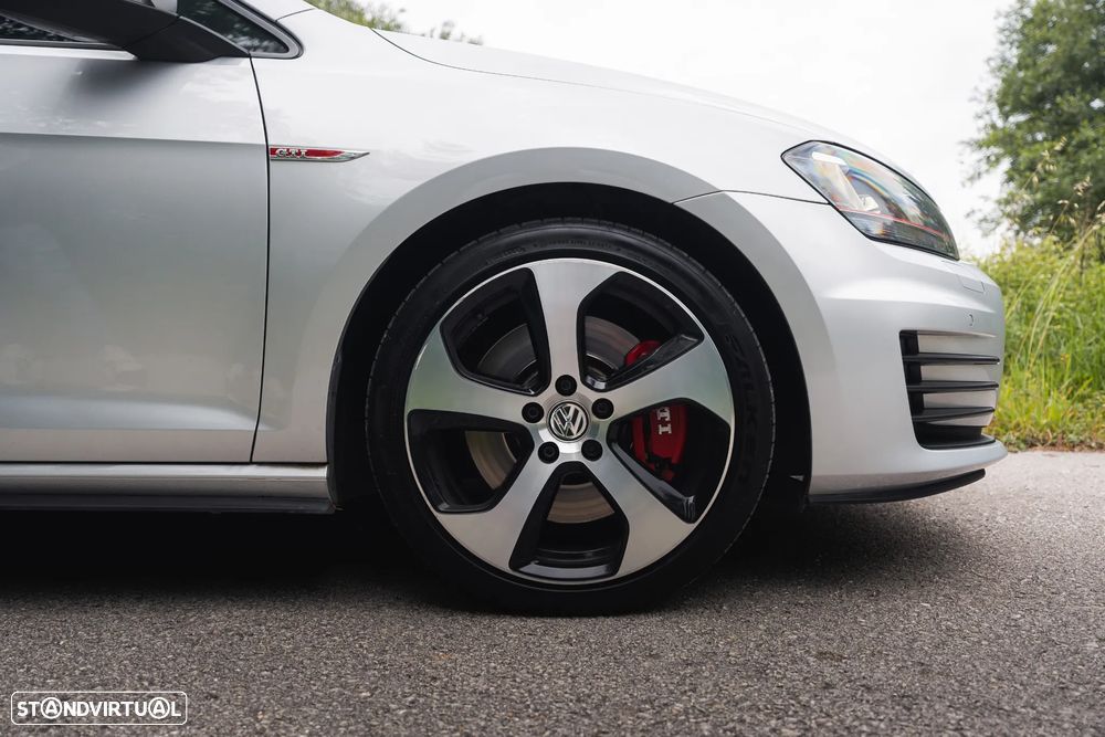 VW Golf GTI Performance BlueMotion DSG - 55