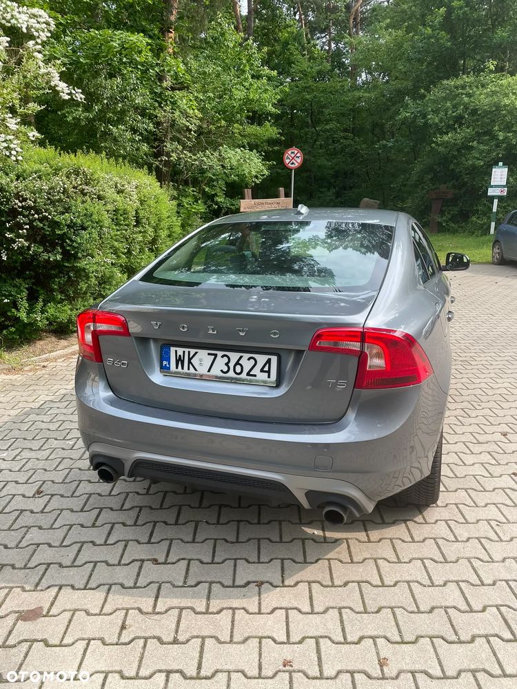 Volvo S60 T5 Drive-E Dynamic Edition (Momentum) - 6