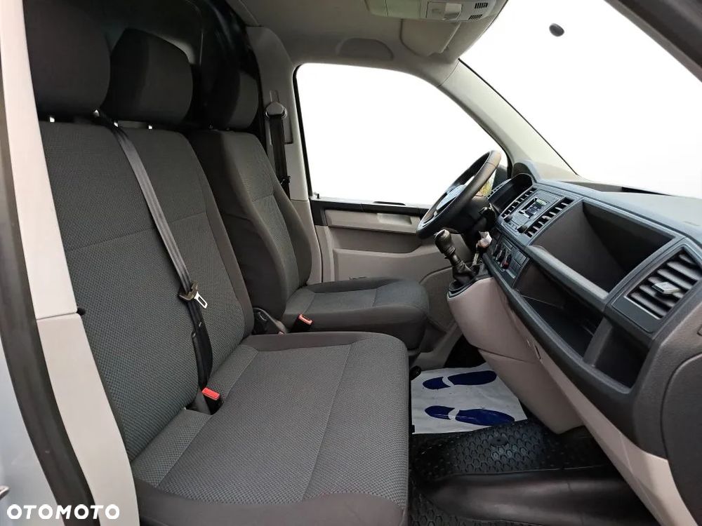 Volkswagen Transporter - 15